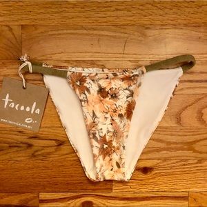 Tacoola Bikini Bottom!